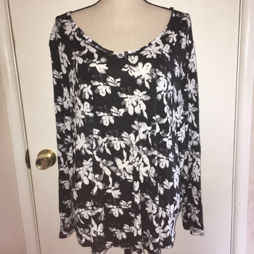 Simply Vera Vera Wang blouse